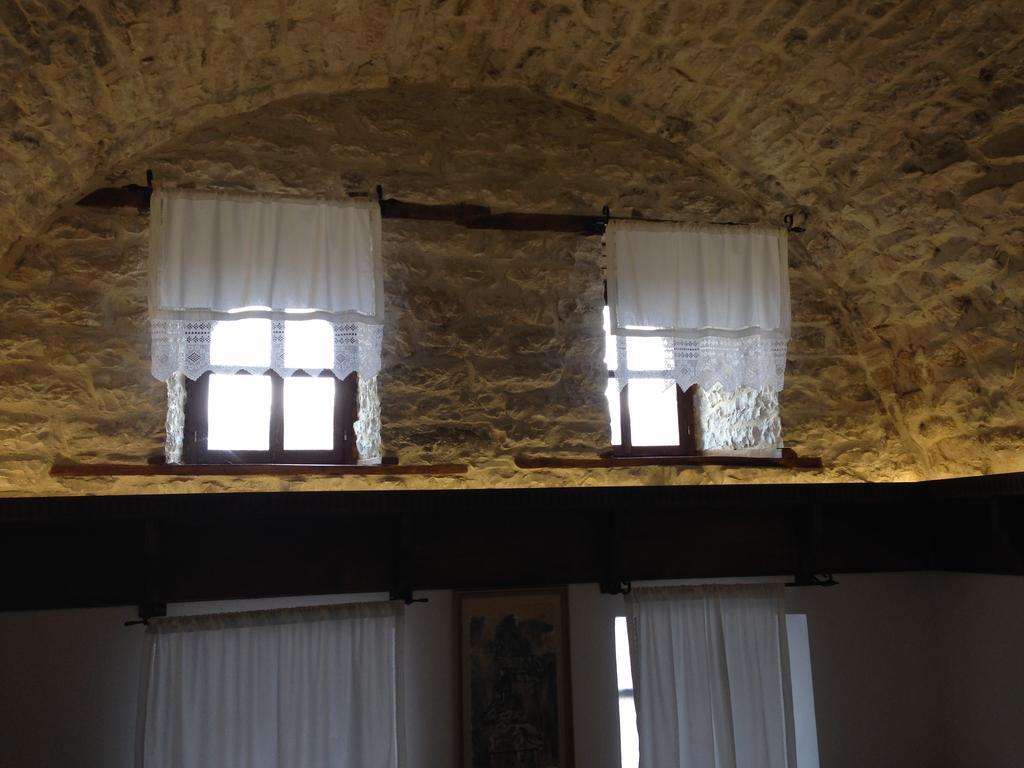 Konaku Guest House Gjirokastër Eksteriør bilde