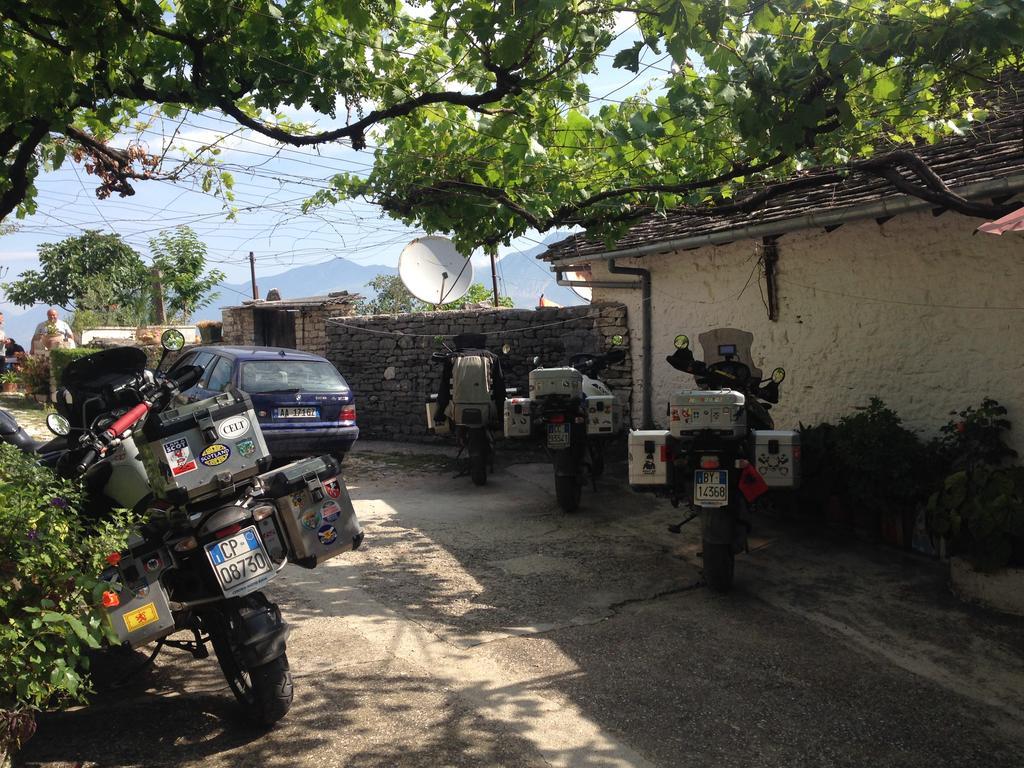 Konaku Guest House Gjirokastër Eksteriør bilde