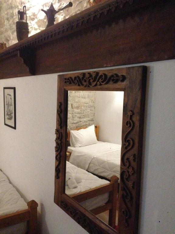 Konaku Guest House Gjirokastër Eksteriør bilde