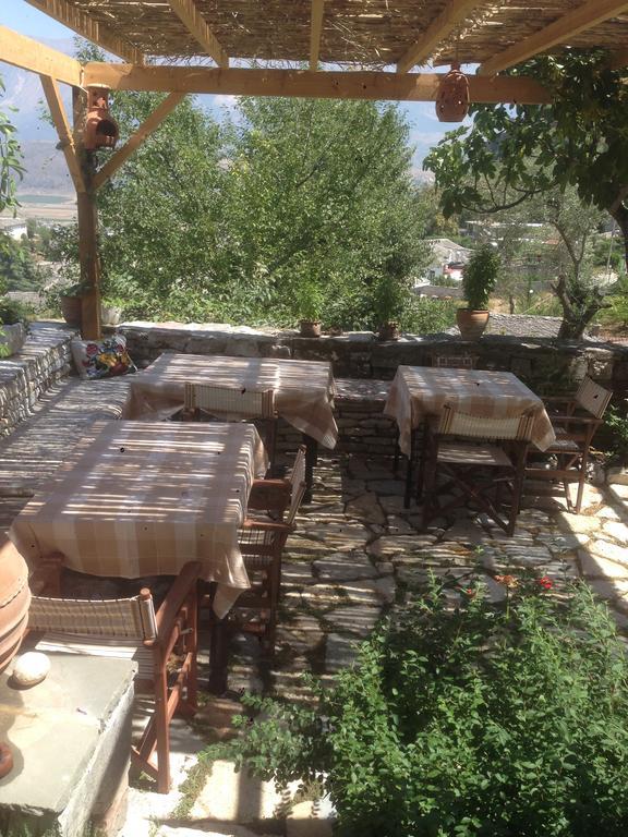 Konaku Guest House Gjirokastër Eksteriør bilde