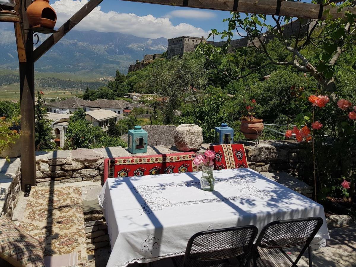 Konaku Guest House Gjirokastër Eksteriør bilde