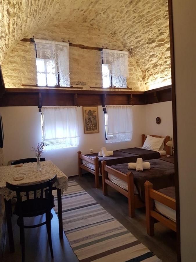 Konaku Guest House Gjirokastër Eksteriør bilde