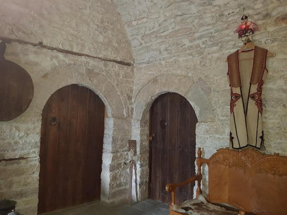 Konaku Guest House Gjirokastër Eksteriør bilde